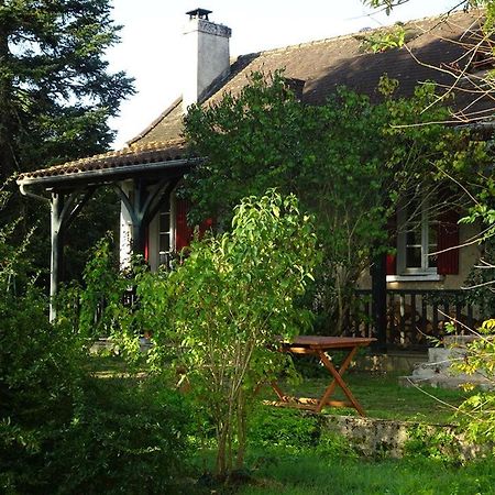 B&B Les Quatre Vents Montpon-Menesterol Экстерьер фото